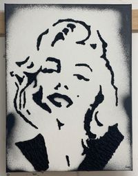 Marilyn 1 in Sand